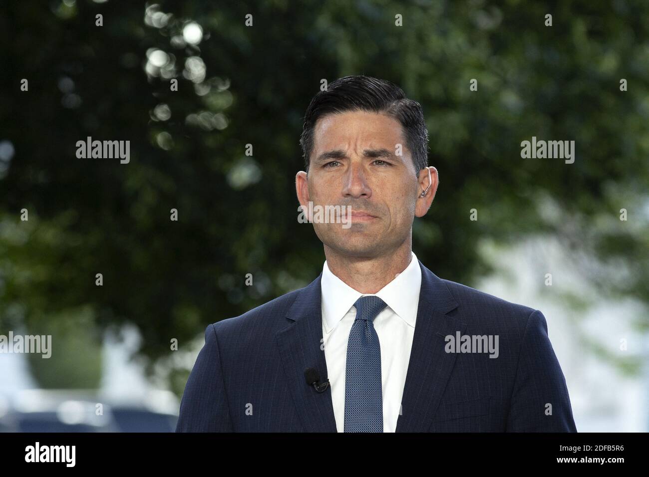 Page 5 Wolf Tv High Resolution Stock Photography And Images Alamy