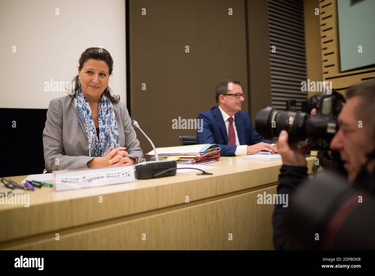 Le 16 octobre 2018, elle est nommée secrétaire d'état auprès du ministre de l'économie et des finances, bruno le maire. Agnes Buzyn . Former Minister Of Health Agnes Buzyn During The Hearing Of Agnes Buzyn At The National Assembly In Paris France On June 30 2020 Agnes Buzyn Was Minister Of Health During The Beginning