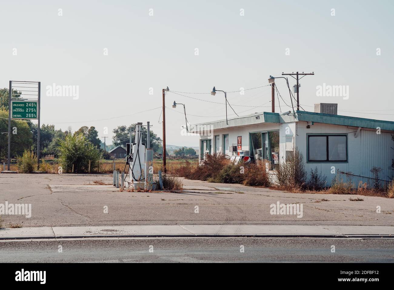 Vernal, Utah September 20, 2020 Old abandoned gas station, Sinclair