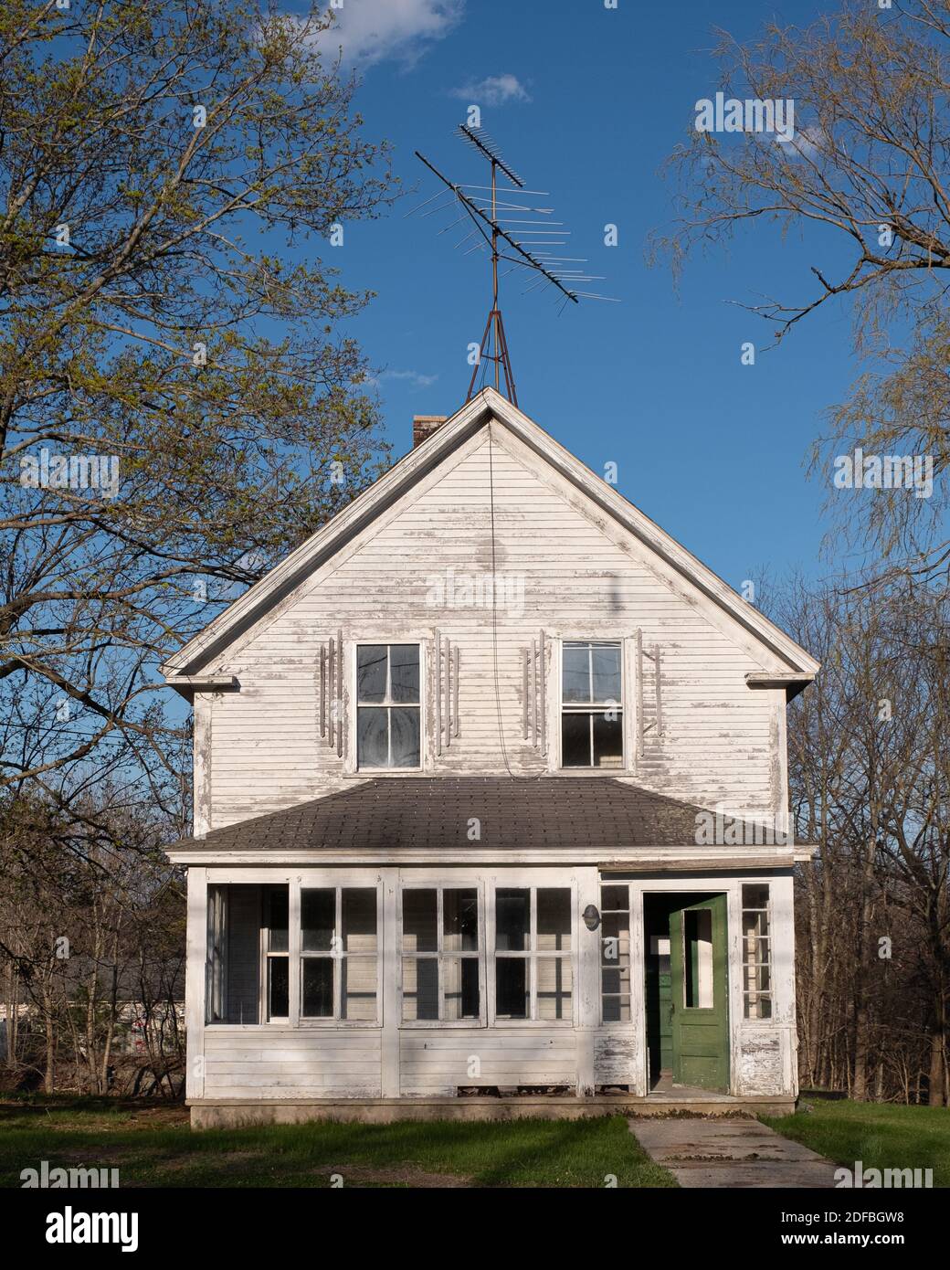 An old abandoned home in Templeton, Massachusetts Stock Photo Alamy