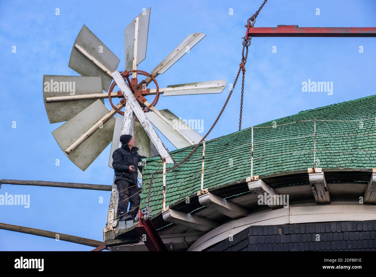 Flour mill workers hi-res stock photography and images - Alamy