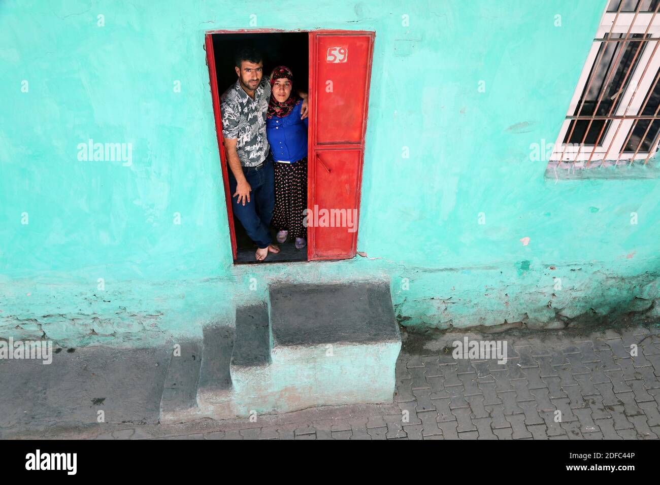 Turkey, Kurdish couple in their house in Diyarbakir Stock Photo