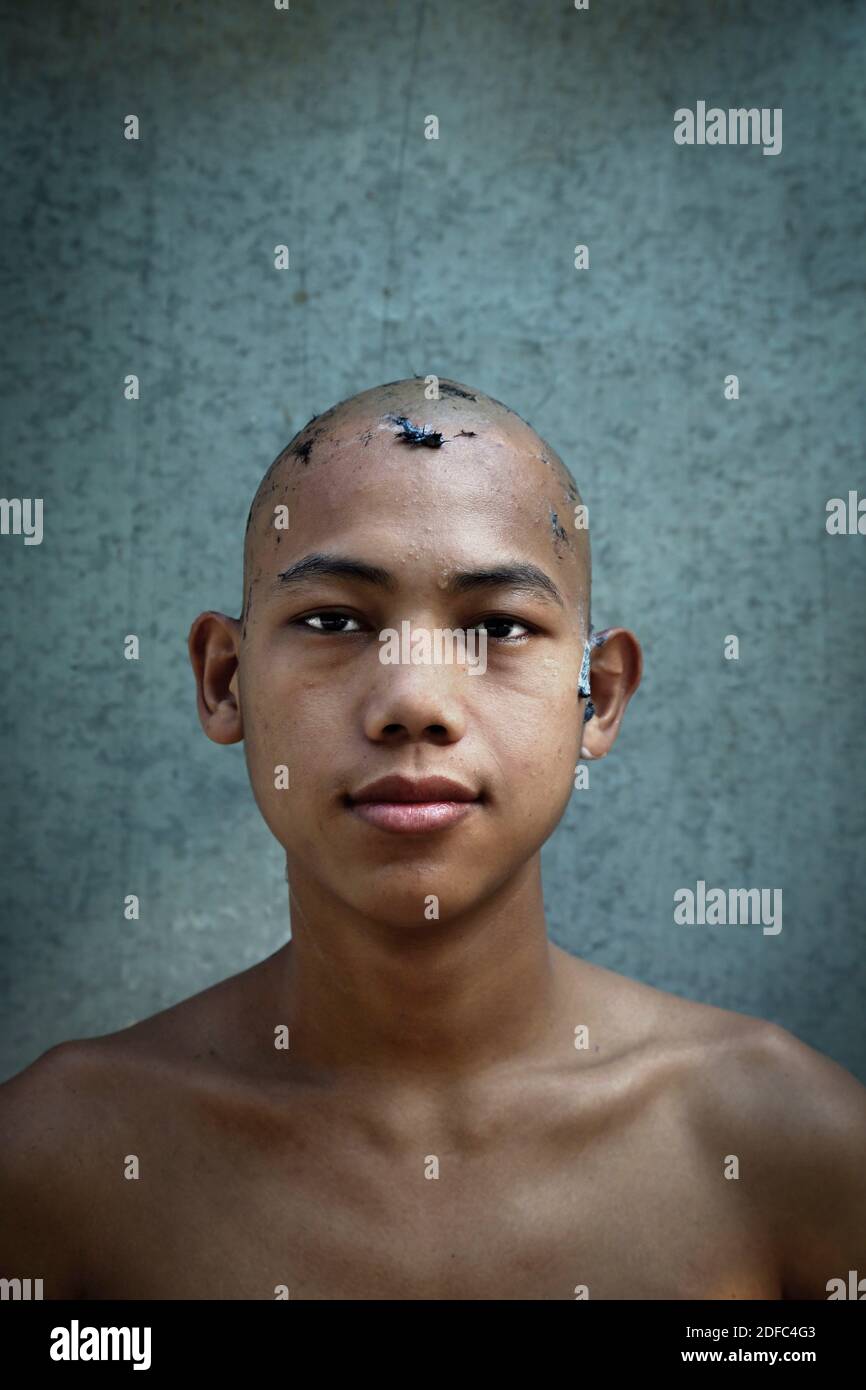 Myanmar (Burma), tonsure ritual at Amarapura monastery, portrait of