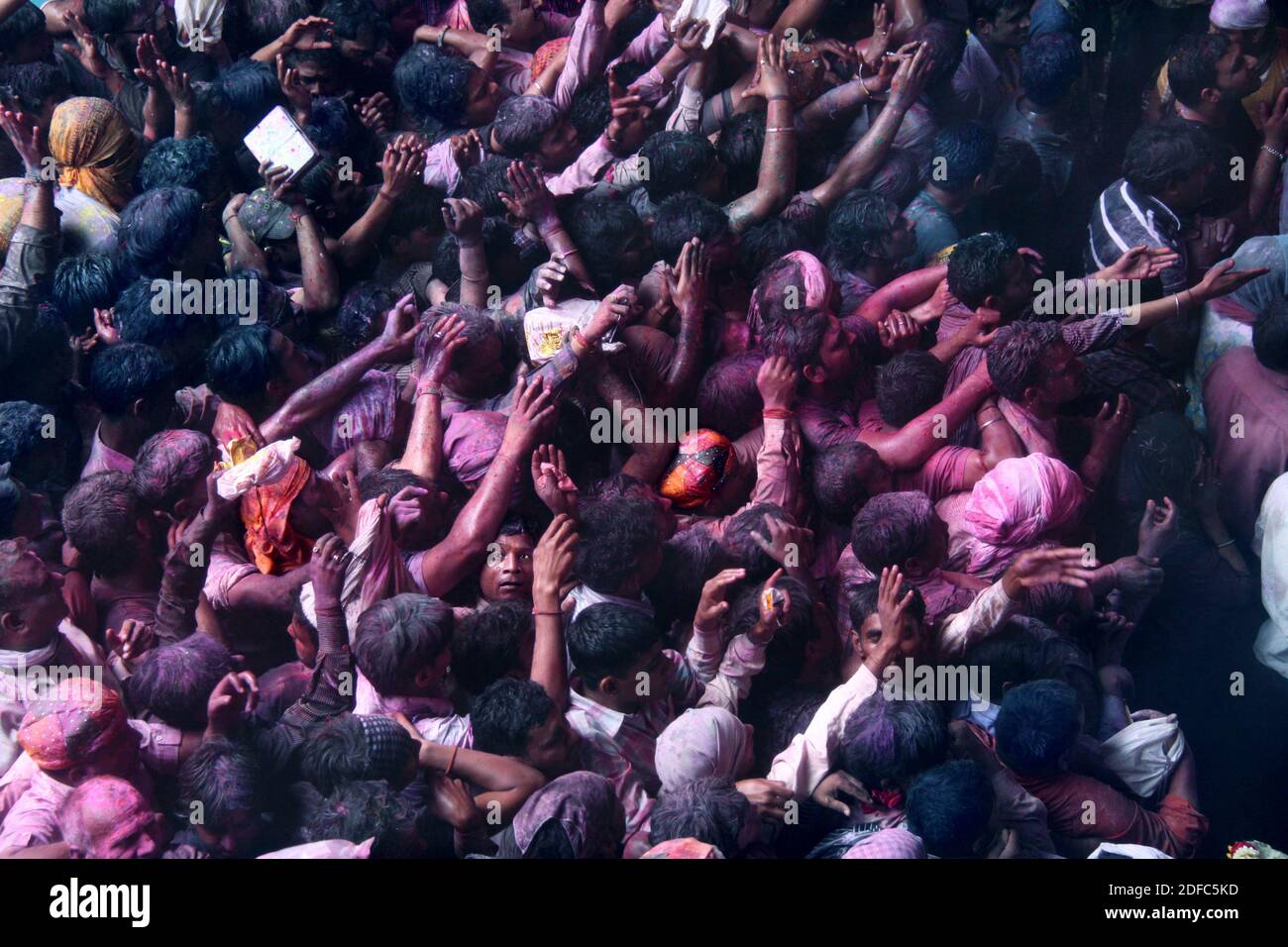 India, Uttar Pradesh, Vrindavan, Holi celebrations at banke Bihari temple worshipping Lord Krishna Stock Photo