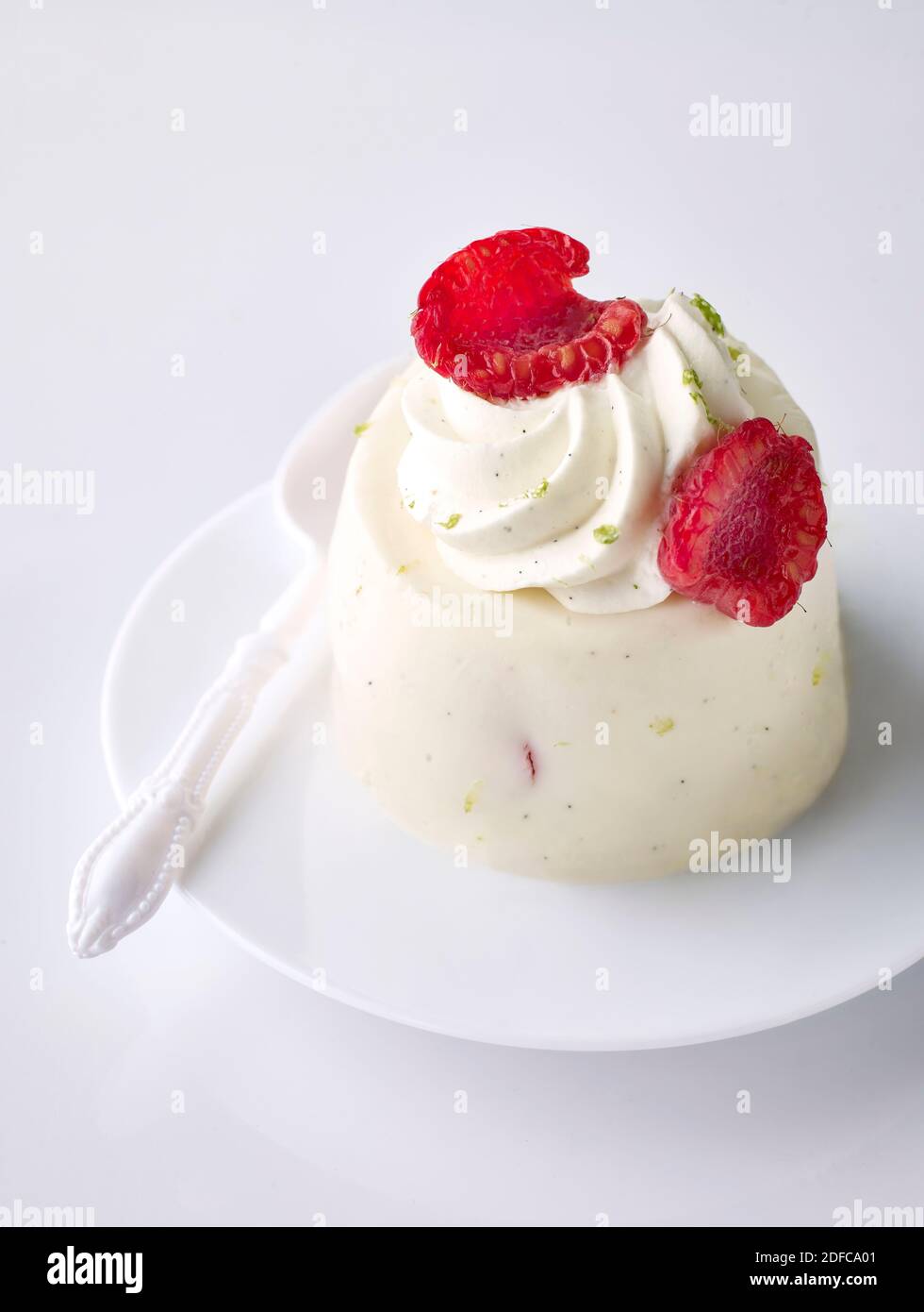 White chocolate, raspberry and lime filling Stock Photo - Alamy