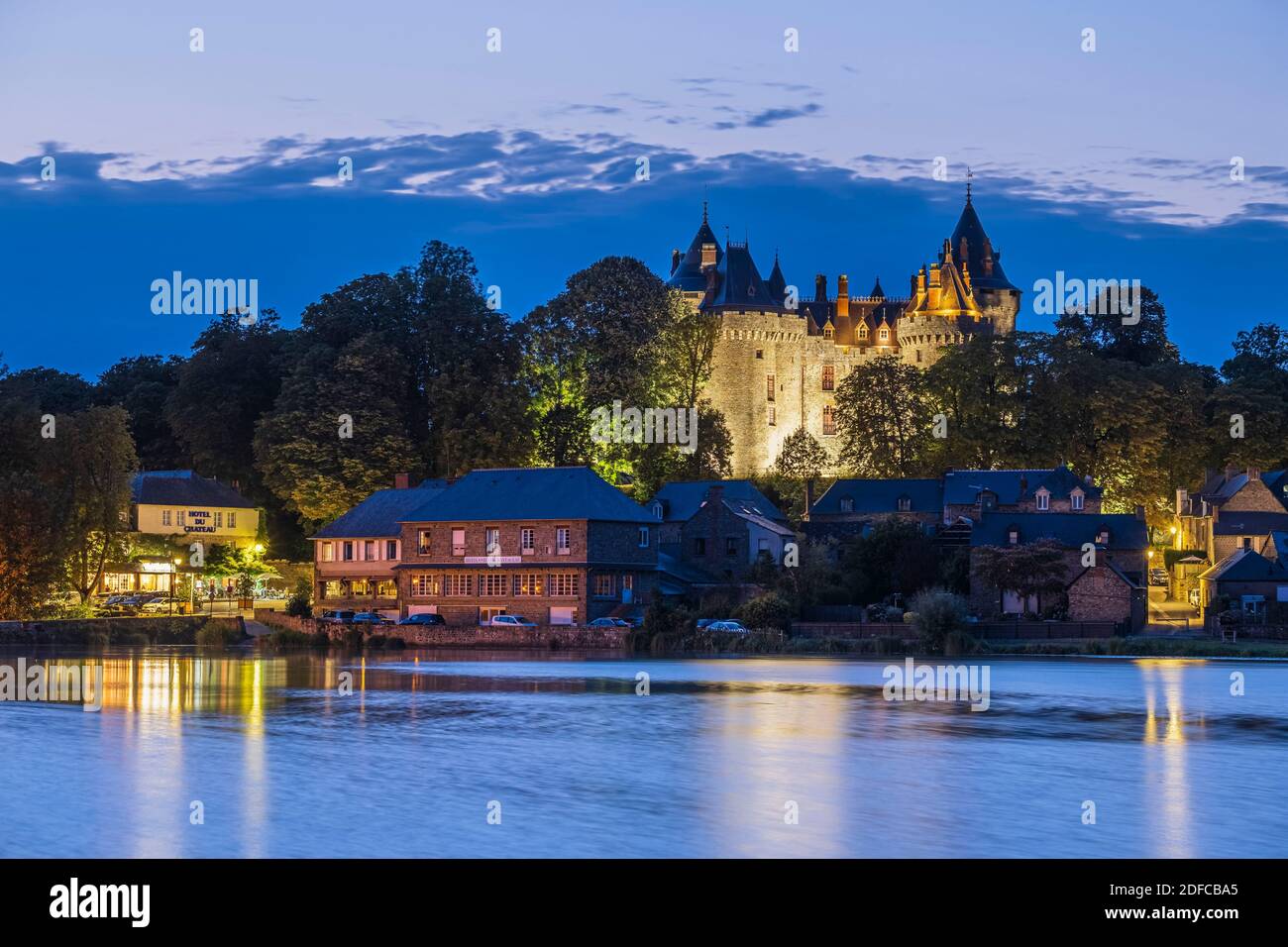 France, Ille-et-Vilaine, Combourg, lake Tranquille and the castle where the writer Fran?ois-Rene de Chateaubriand lived Stock Photo