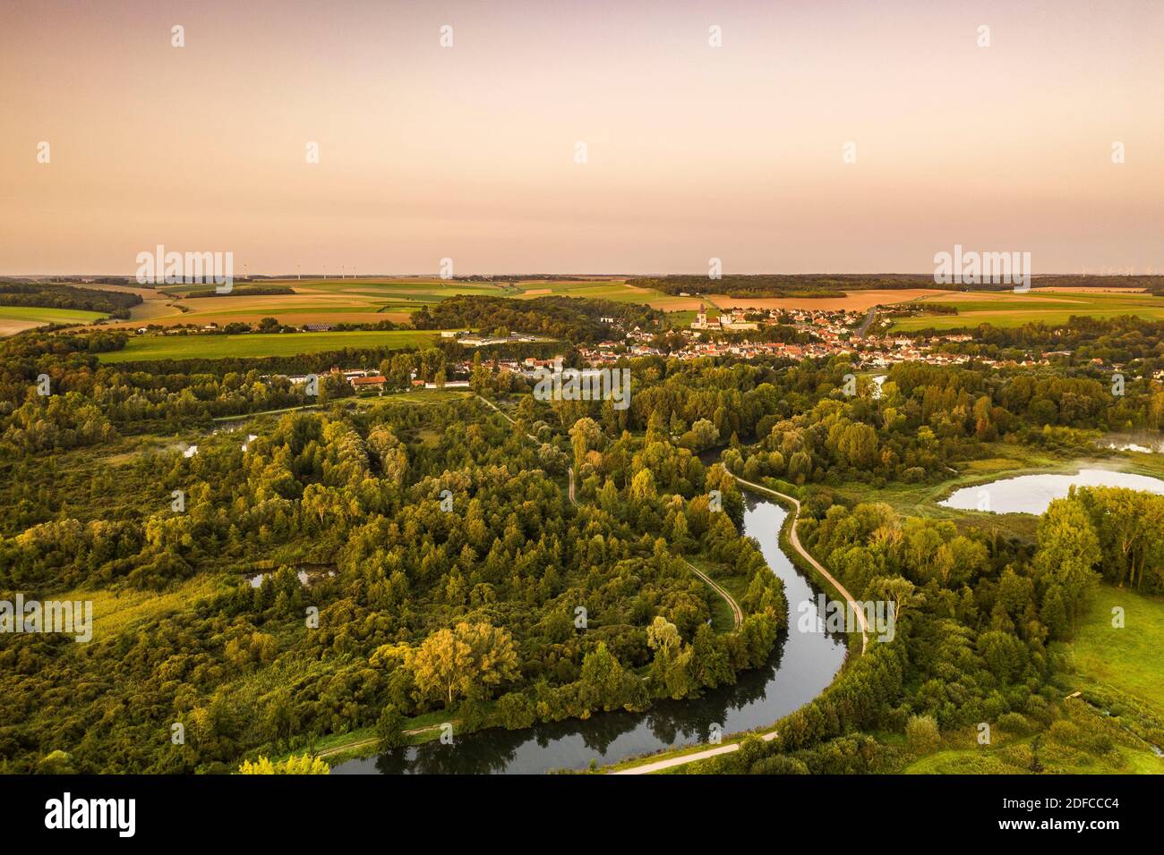 Picquigny hires stock photography and images Alamy