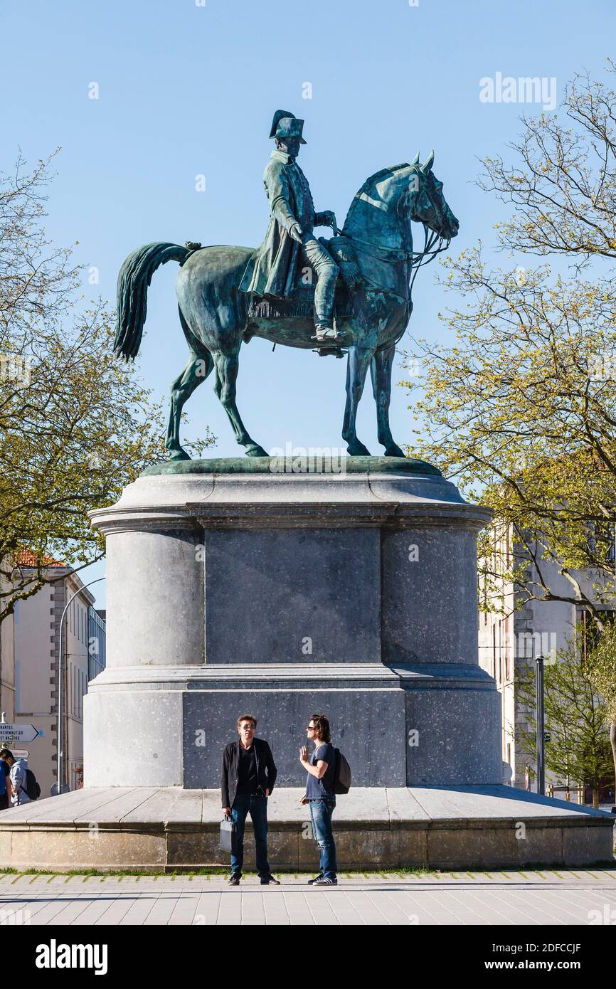 France, Vendee, La Roche sur Yon, two men before Napoleon statue Stock Photo