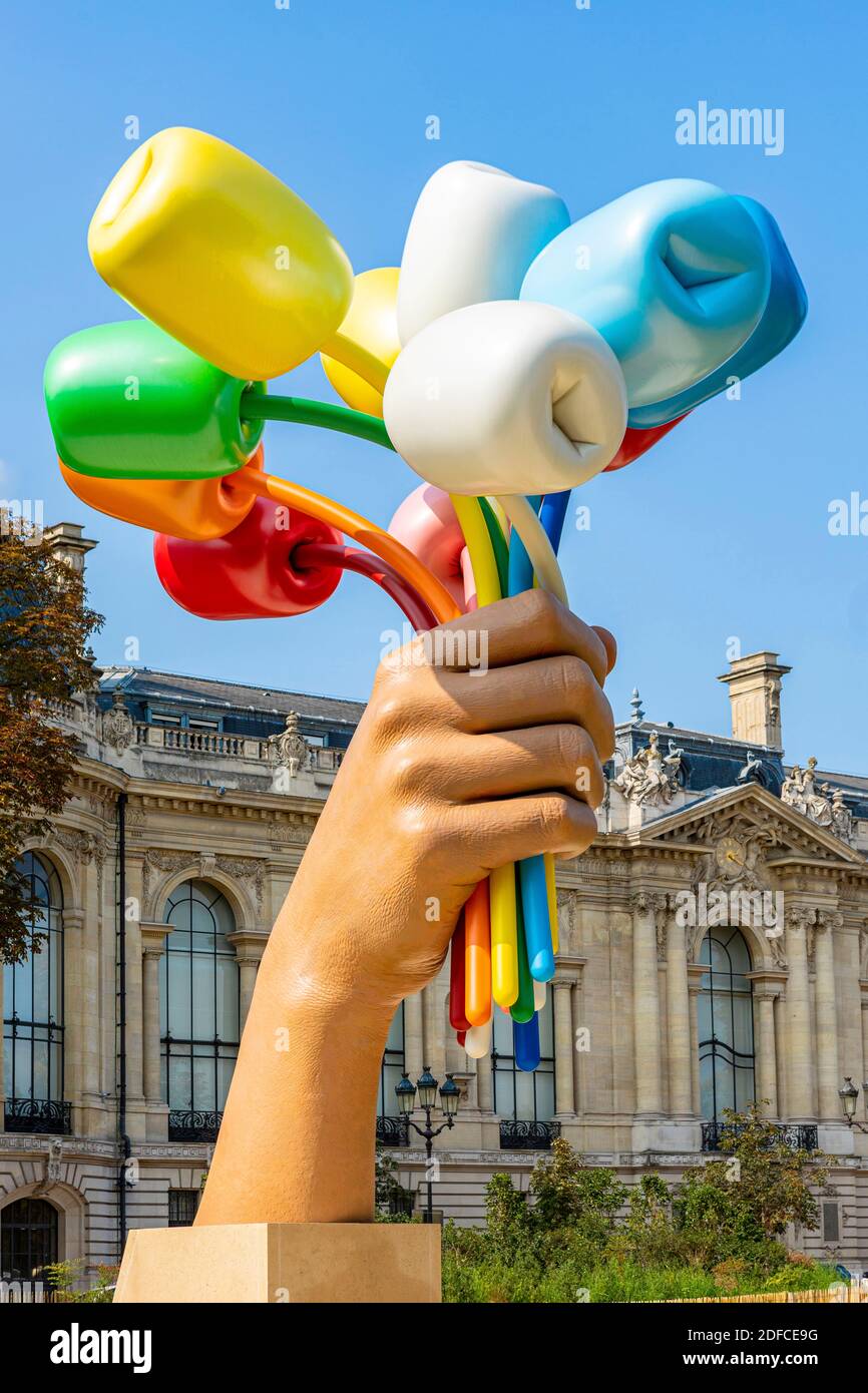 France, Paris, Petit Palais garden, the bouquet of tulips (Bouquet of