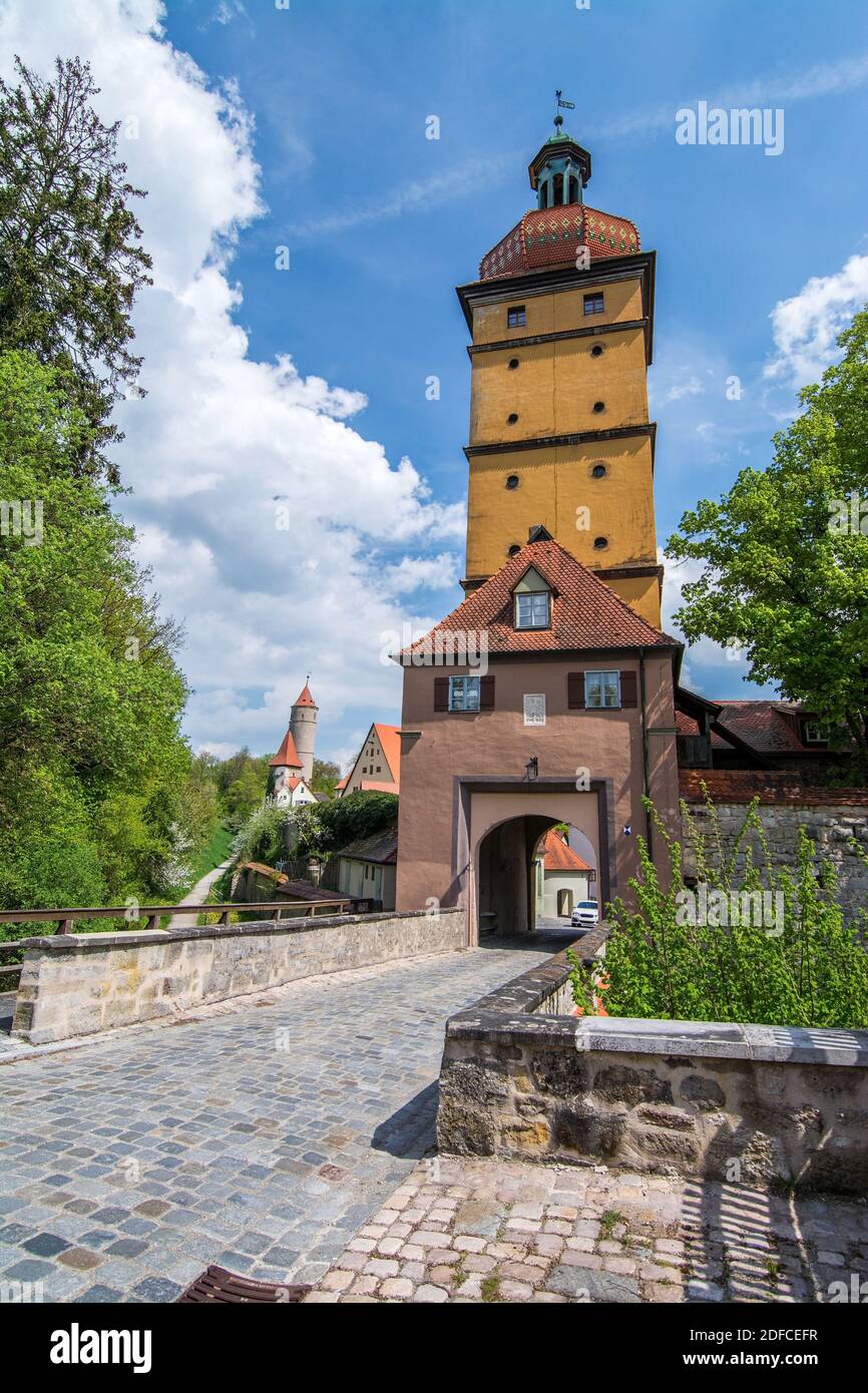 Dinkelsbühl ist eine Stadt im Landkreis Ansbach in Mittelfranken und aufgrund des besonders gut erhaltenen spätmittelalterlichen Stadtbildes ein bedeu Stock Photo