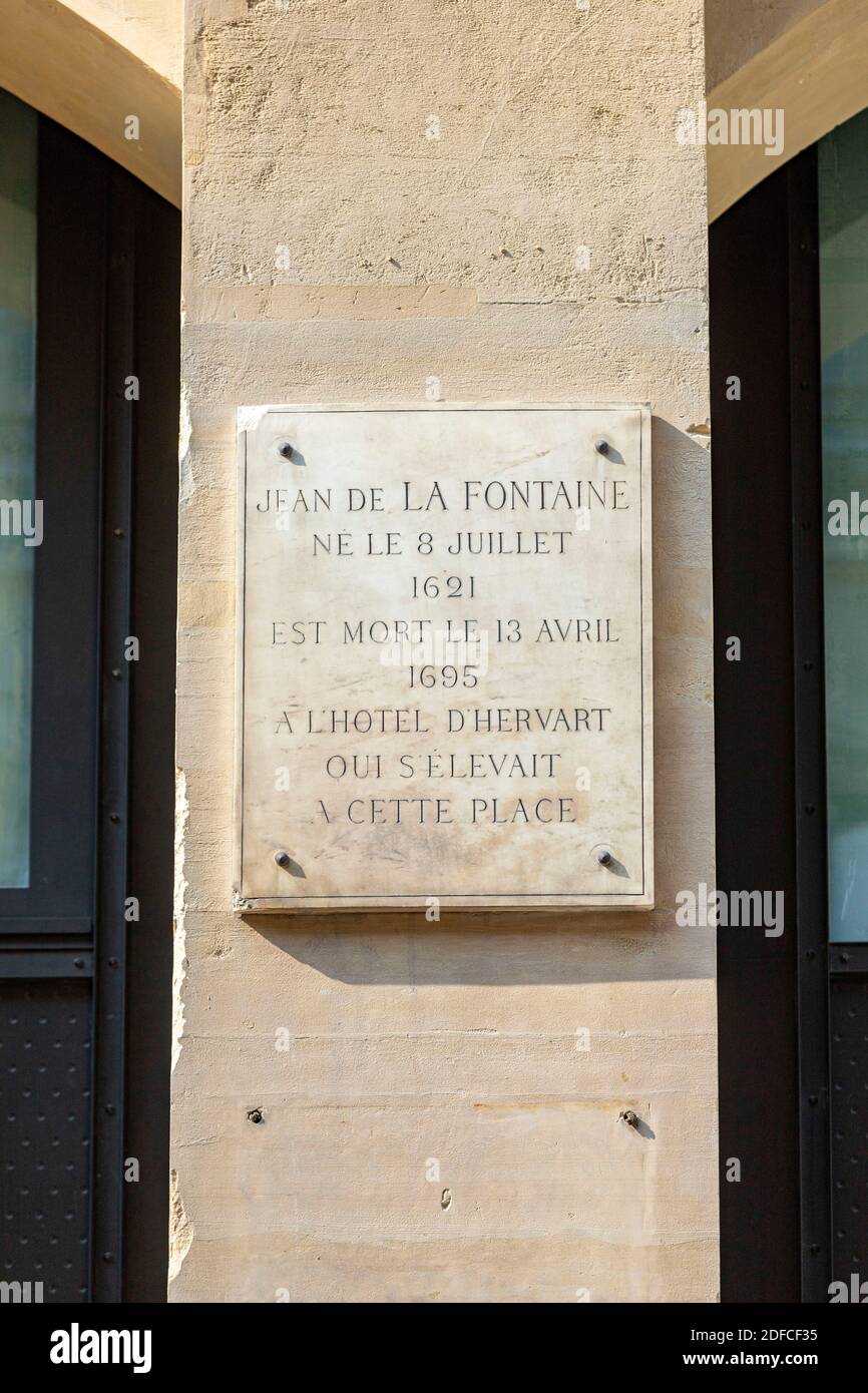 France, Paris, Place of death of Jean de La Fontaine, former hotel of  Hervart, today the Poste du Louvre Stock Photo - Alamy