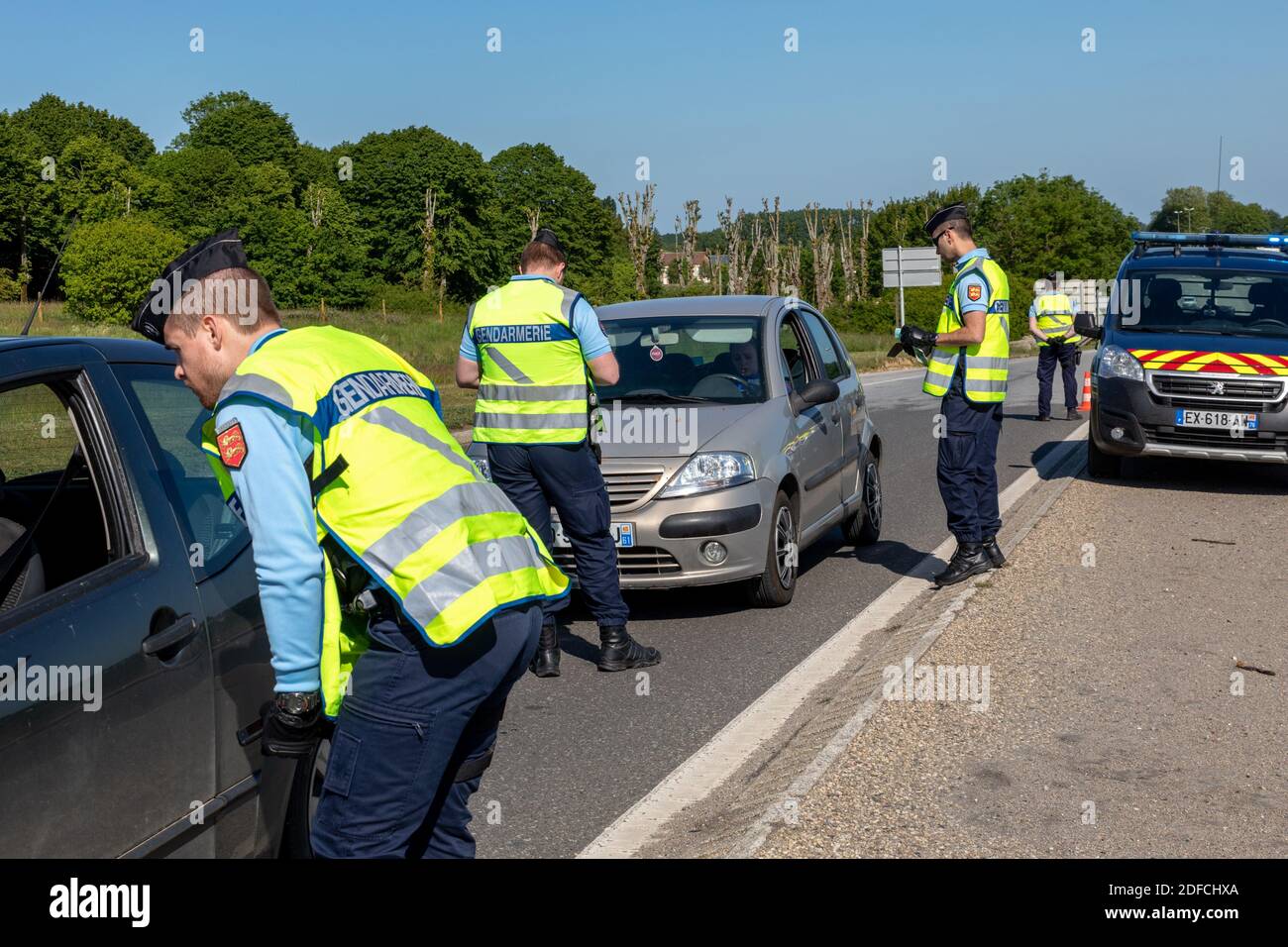 GENDARMERIE ROAD CHECK, VERIFICATION OF IDENTITY PAPERS DURING THE