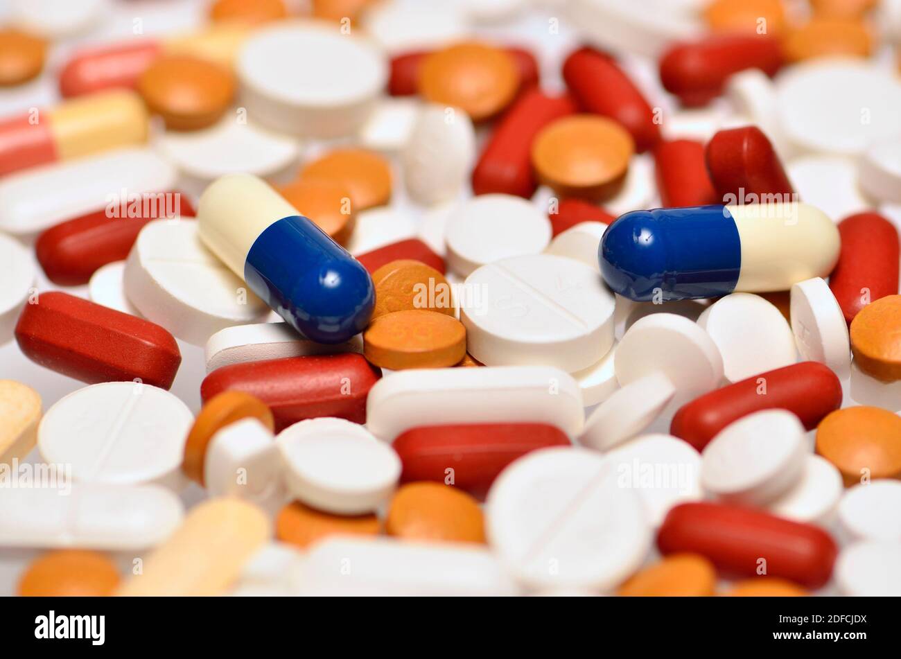 Mixture of prescription drugs pills, tablets, capsules Stock Photo Alamy