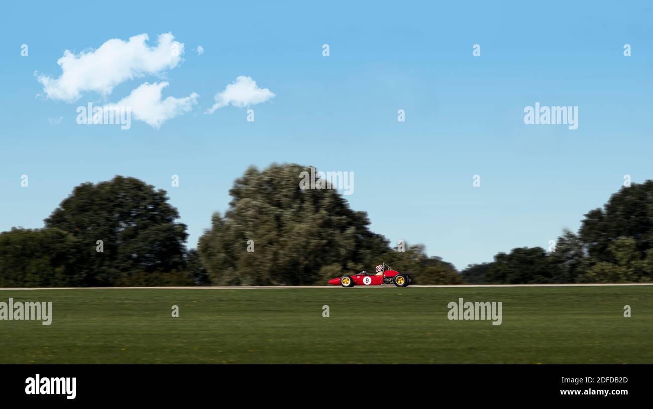 Smartphone Car Racing Lap around racing track hi-res stock photography and images - Alamy