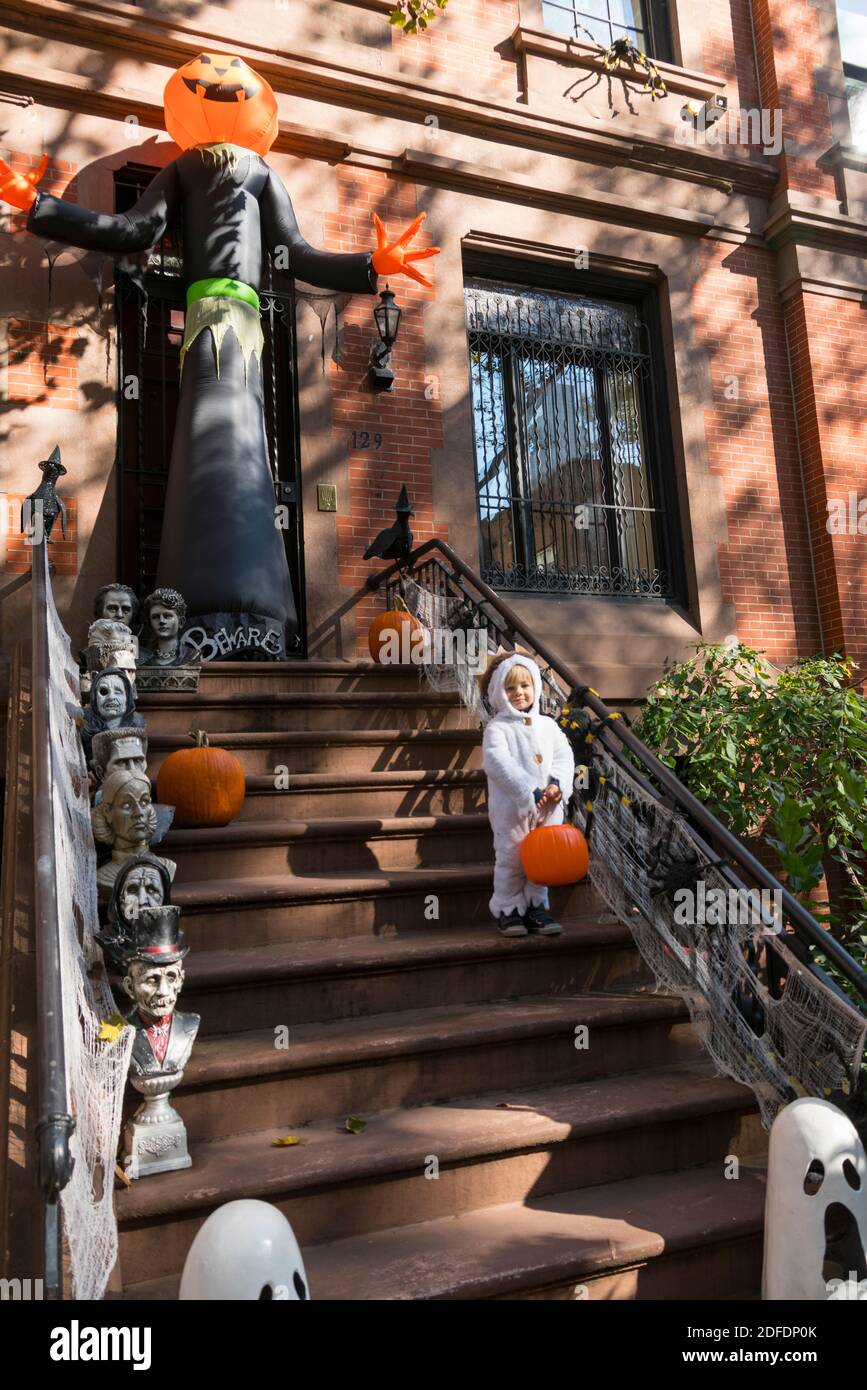 Halloween decorations in Upper East Manhattan NYC Stock Photo Alamy