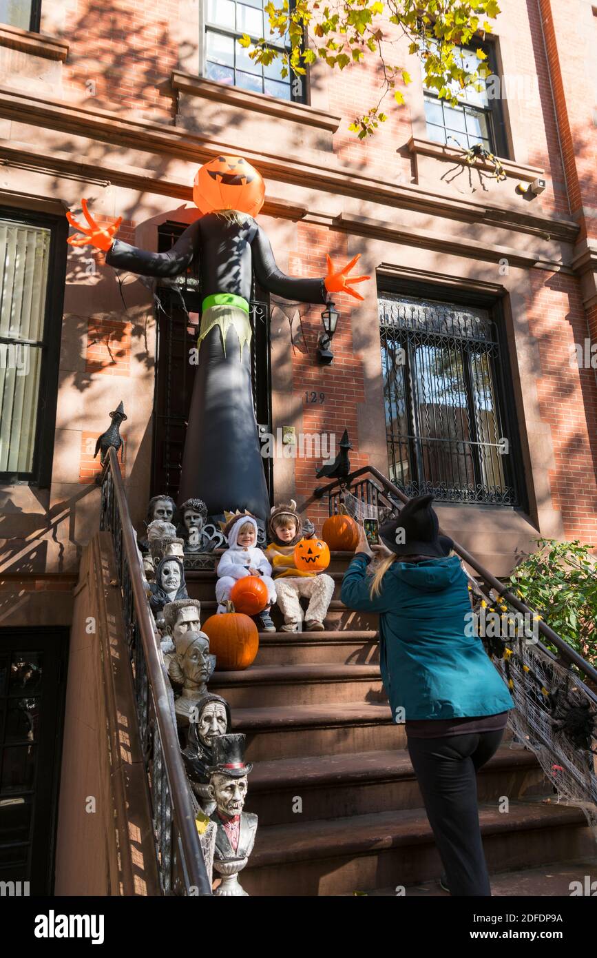 Halloween decorations in Upper East Manhattan NYC Stock Photo Alamy