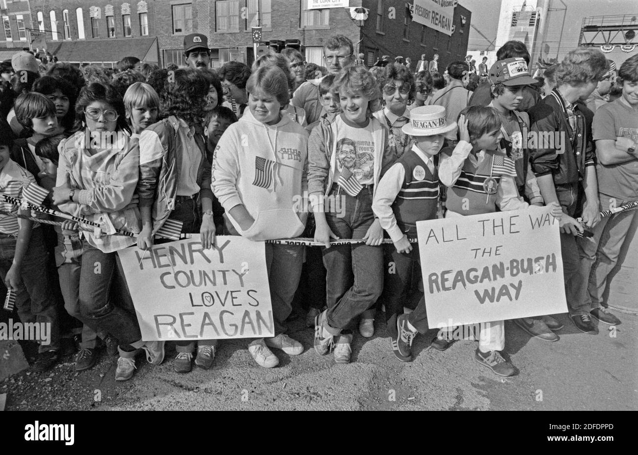 A crowd waits to get into the viewing area in Deshler, Ohio to see