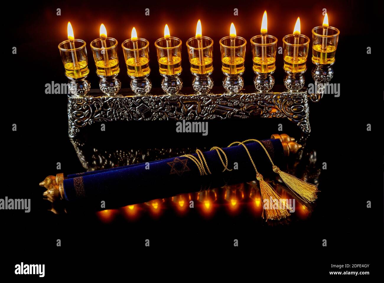 Torah Bright High Resolution Stock Photography and Images Alamy