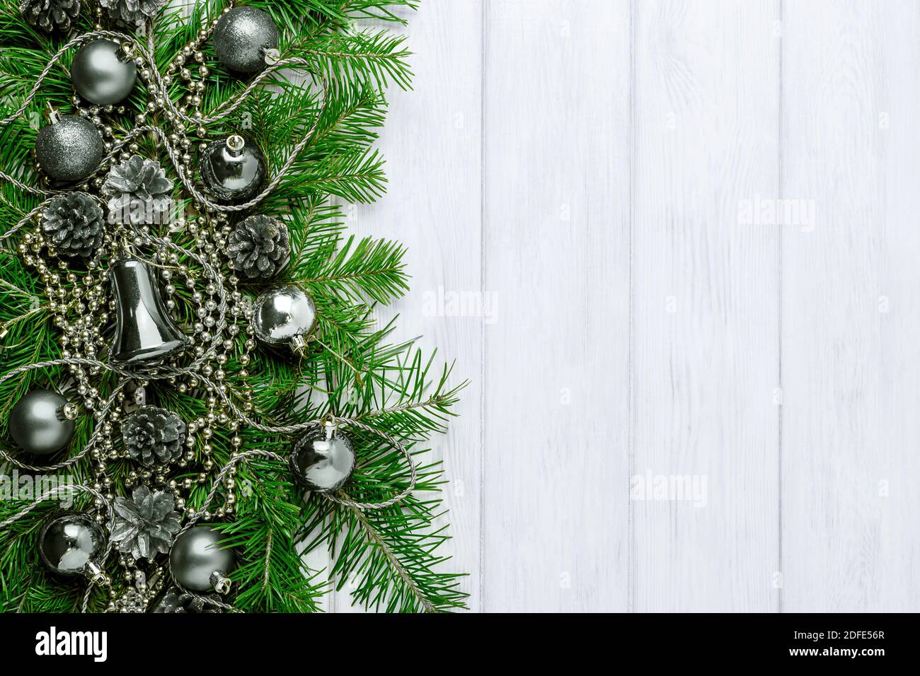 Glass beads online for christmas tree