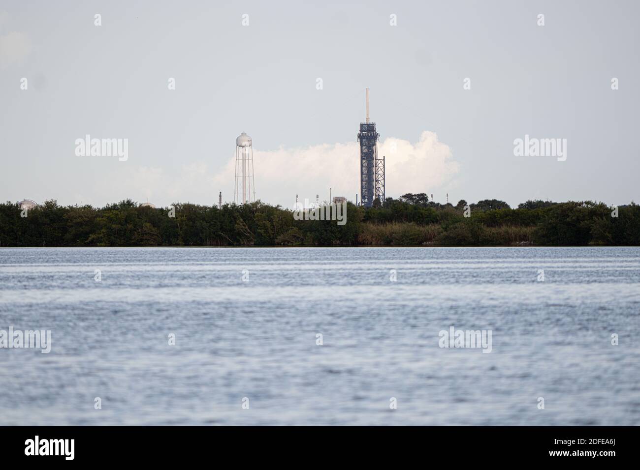 Crew Dragon spacecraft, Resilience, sits atop of a SpaceX Falcon 9 rocket on LC-39A launchpad.  Crew-1 is projected to launch on Sunday, Nov. 15, 2020, from Kennedy Space Center, FL. Astronauts Mike Hopkins , Victor Glover , Soichi Noguchi , and Shannon Walker will be a part of Expedition 64 to launch to the International Space Station (Stan Szeto/Image of Sport) Stock Photo