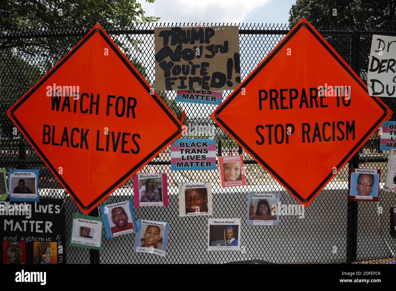 Sings are placed at the fence in front of the White House as racial inequality protests continue in Washington on July 4, 2020. Photo by Yuri Gripas/ABACAPRESS.COM Stock Photo