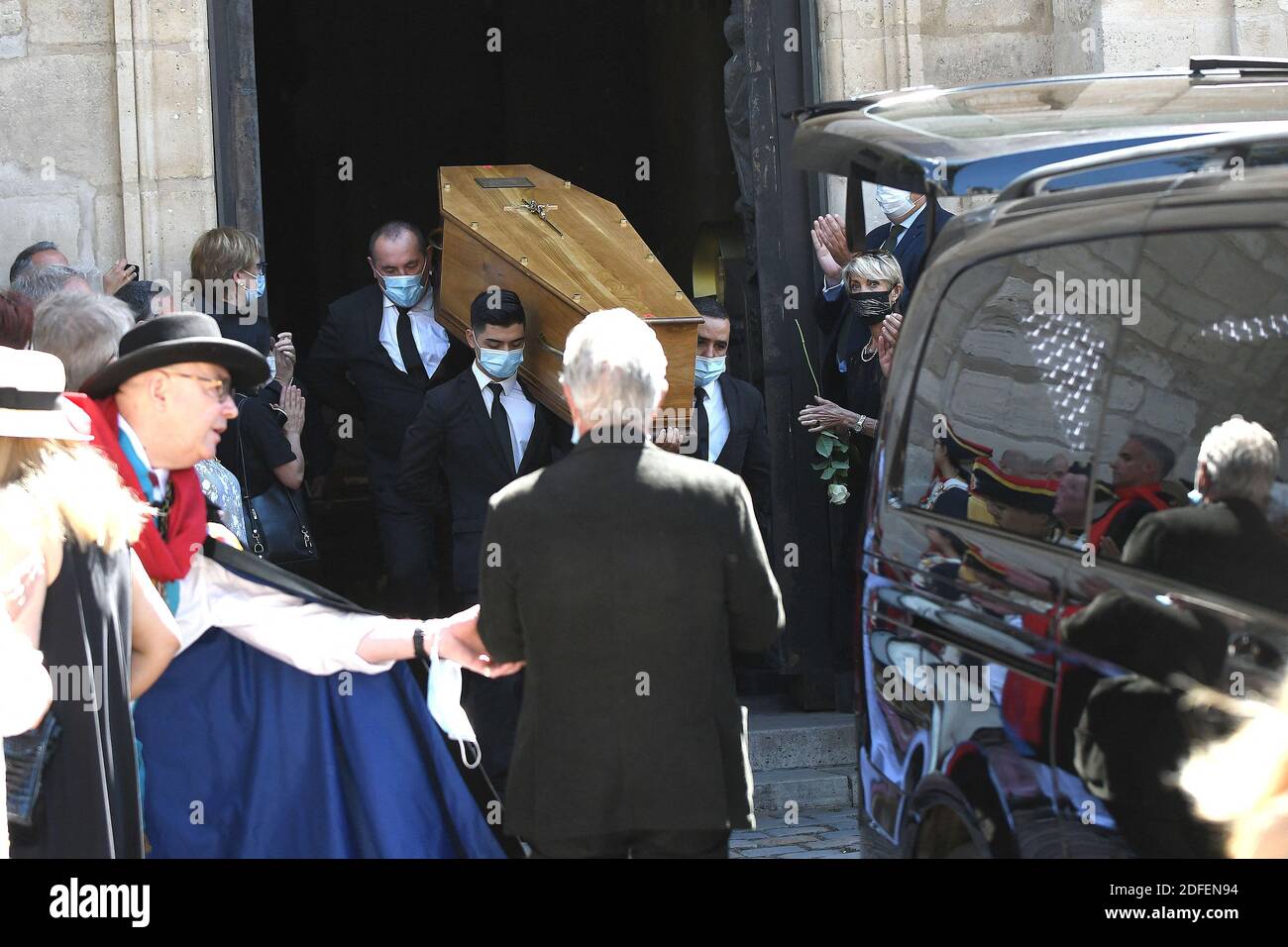 Le cercueil lors des obseques d'Hermine de Clermont Tonnerre a Saint Pierre de Montmartre, Paris, France, le 9 juillet 2020. Photo ABACAPRESS.COM Stock Photo