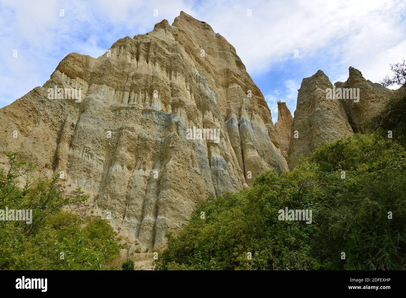 Clay Cliffs of Omarama Stock Photo Alamy