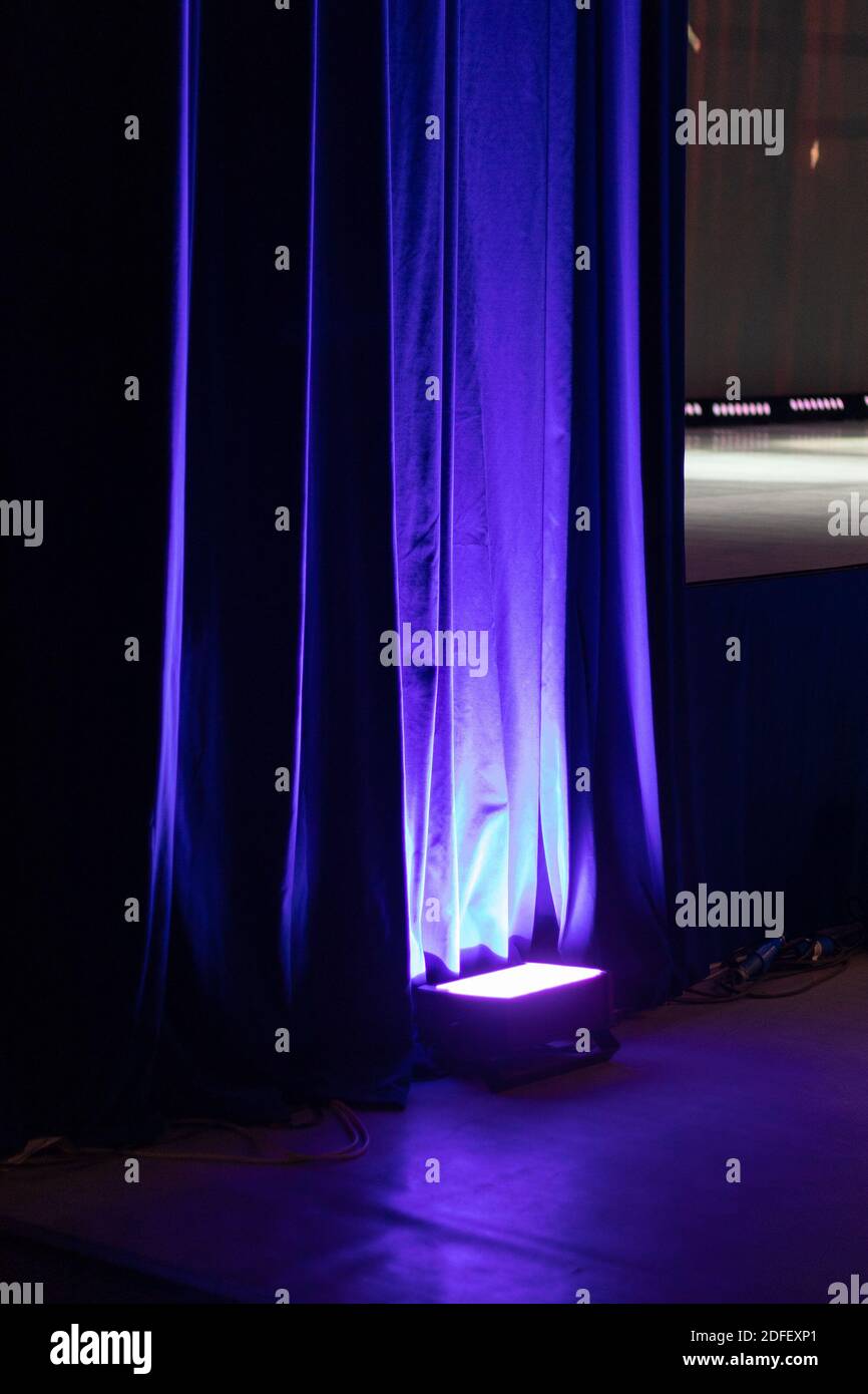 Empty stage before classical hi-res stock photography and images - Alamy