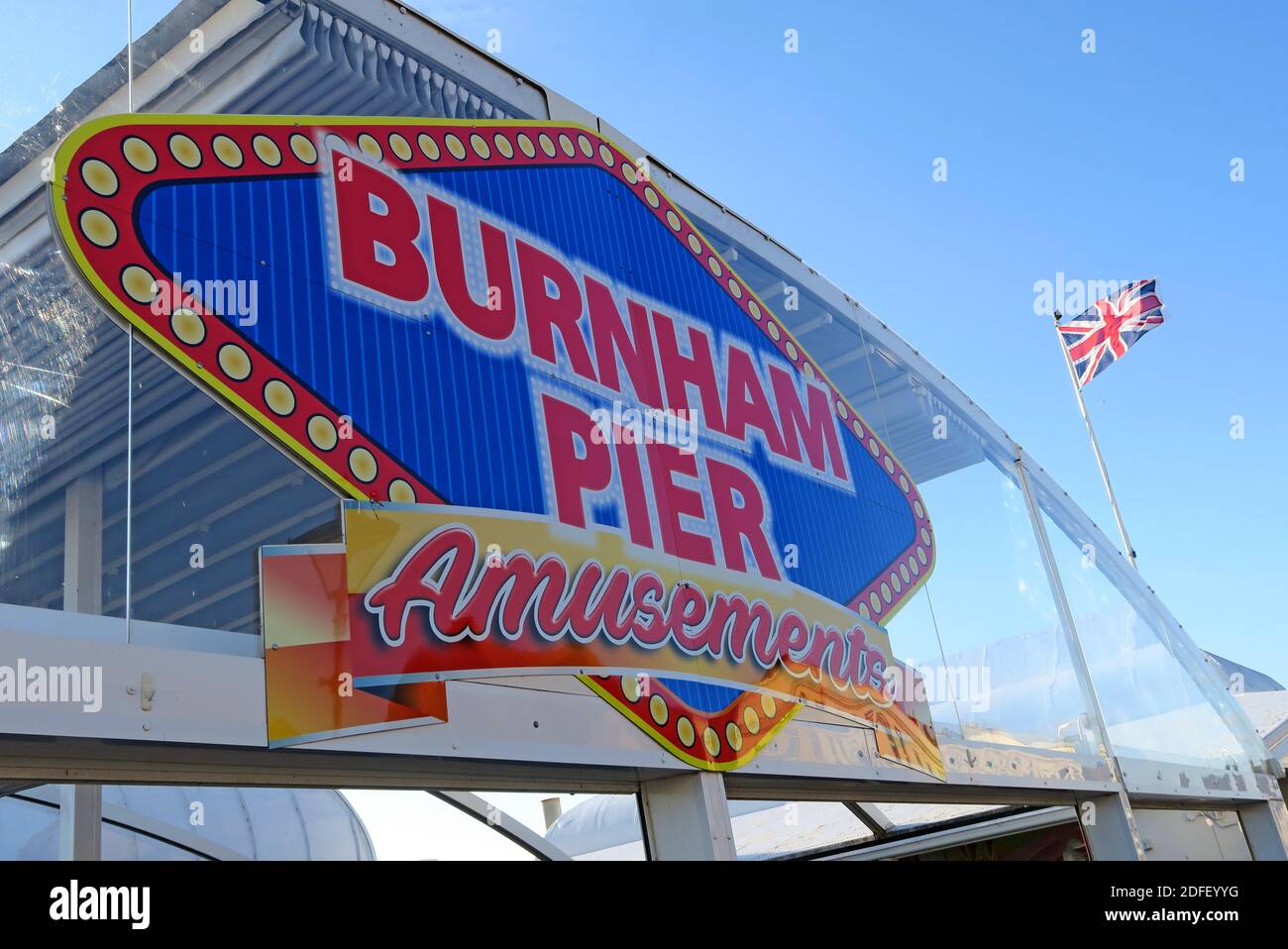 Burnham Pier Amusements,with a,Union Flag, Burnham on Sea, Somerset, England, UK, TA8 1BG Stock Photo