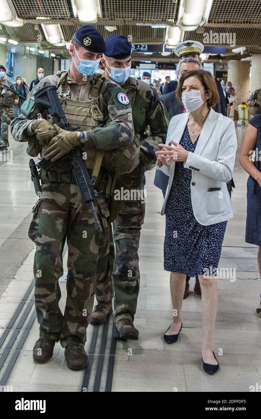 Florence Parly, Minister of the Armed Forces go to the Gare de Lyon ...