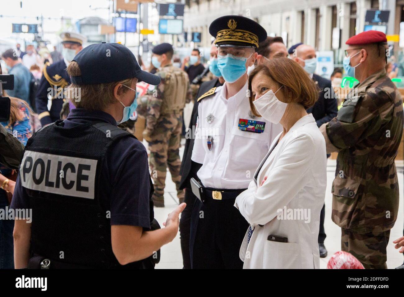 Florence Parly, Minister of the Armed Forces go to the Gare de Lyon ...