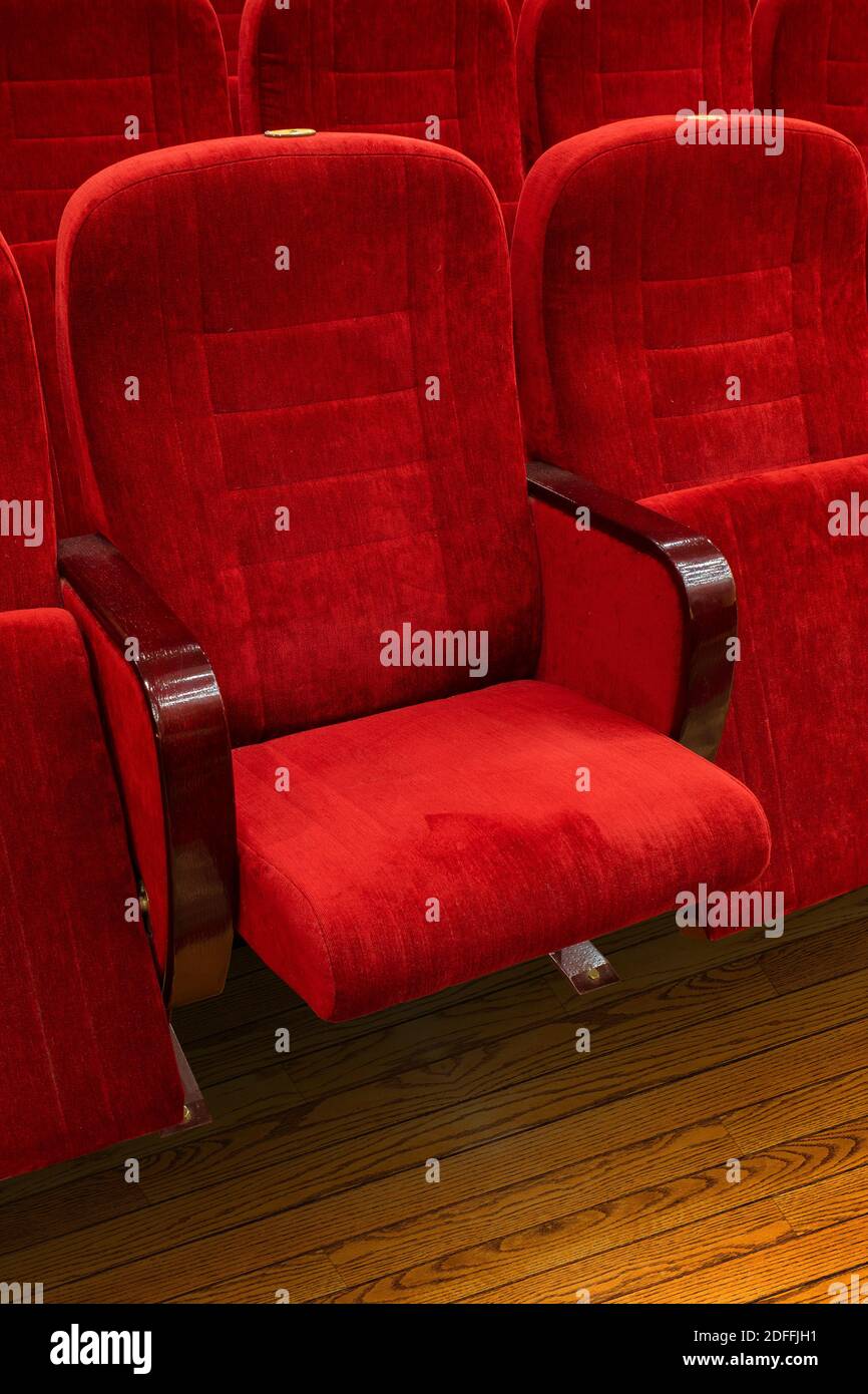 Movie theater lounge seats hi-res stock photography and images - Alamy