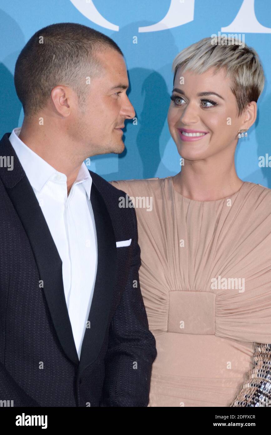 Perry dating katy Katy Perry
