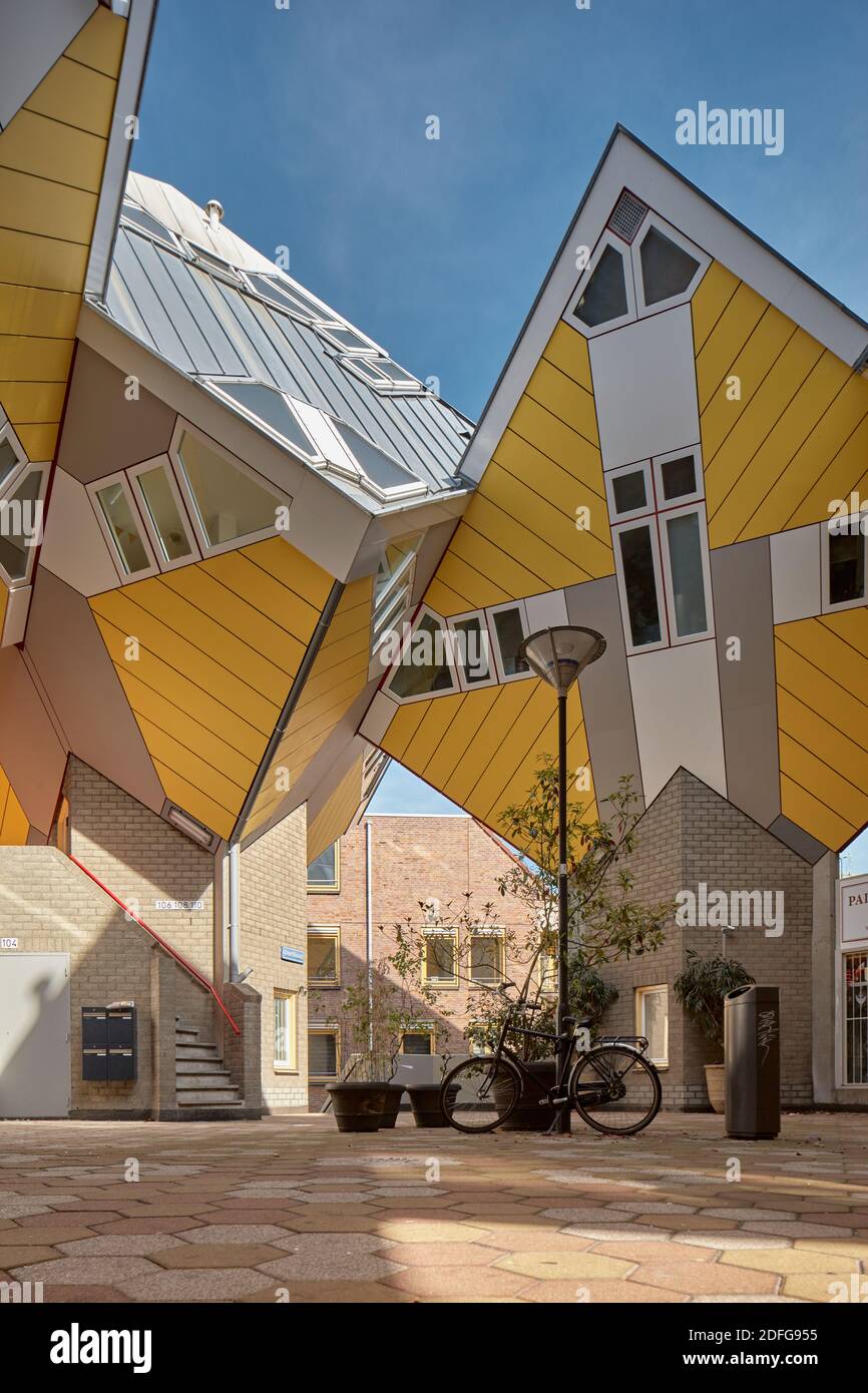 Cube houses architecture by Piet Blom, Rotterdam Stock Photo - Alamy