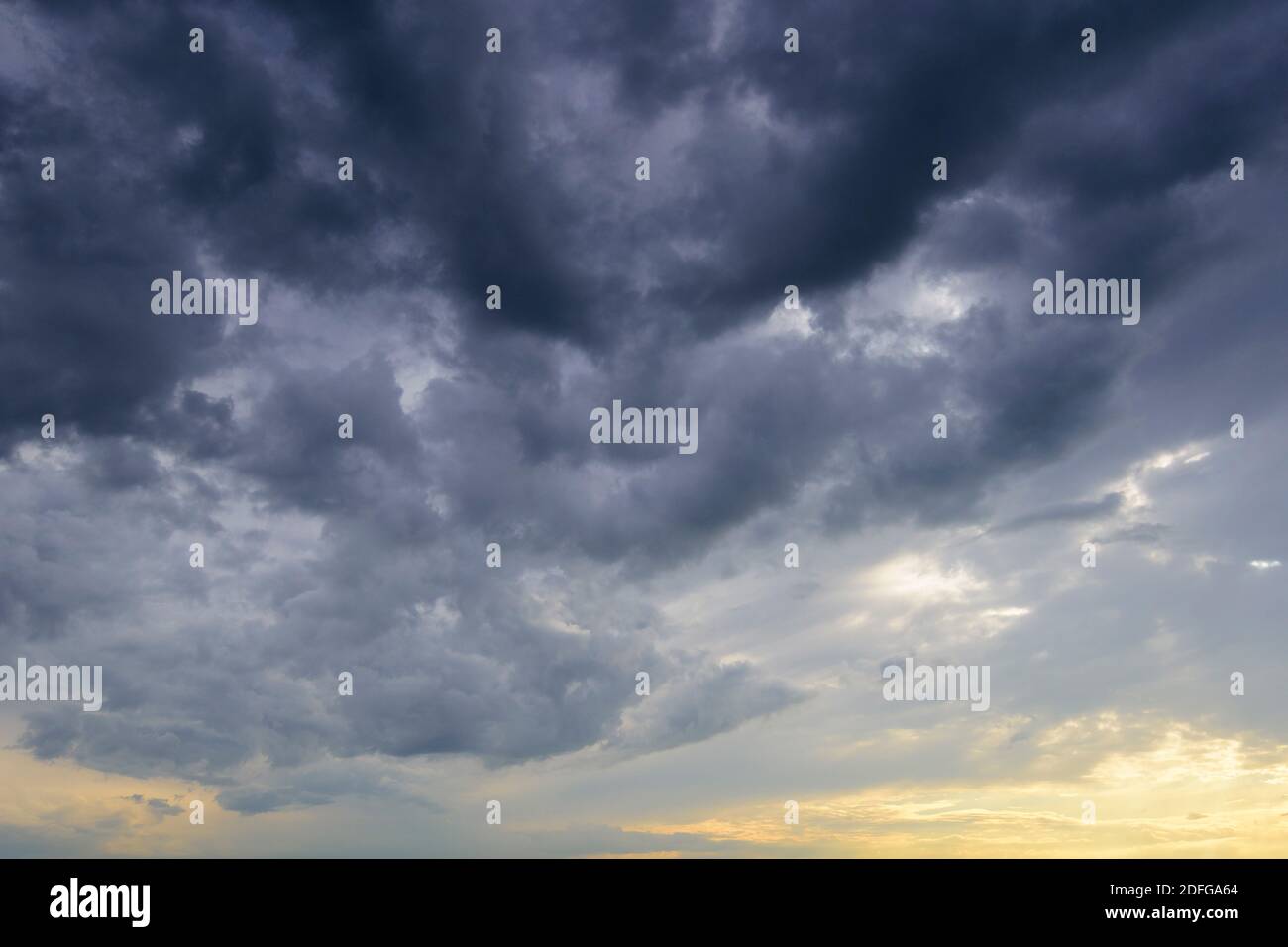 Gewitterwolken über dem Goldenstedter Moor, Vechta, Stock Photo