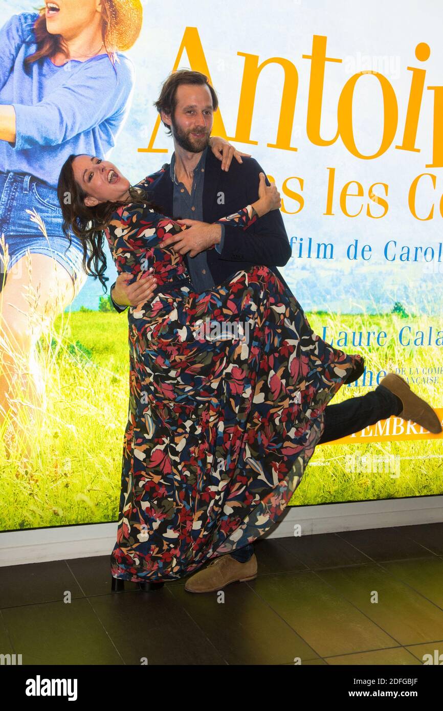 laure-calamy-and-benjamin-lavernhe-attends-antoinette-dans-les