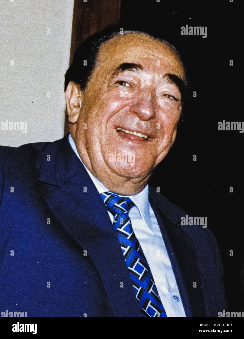 In this file photo from September 25, 1990, disgraced publisher Robert Maxwell, meets South African Ambassador to the United States Piet G.J. Koornhof in Washington, DC on September 25, 1990. The New York Post is reporting today that Maxwell, through his daughter Ghislaine Maxwell, may have been the source the huge fortune amassed by alleged pedophile Jeffrey Epstein, who hanged himself in his Manhattan lockup last August. Photo by Ron Sachs/CNP/ABACAPRESS.COM Stock Photo
