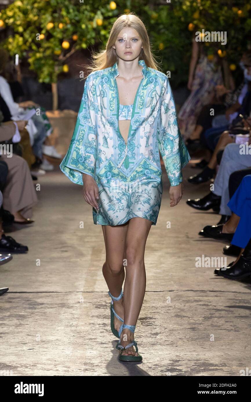 Etro Spring 2020 Ready-to-Wear Collection