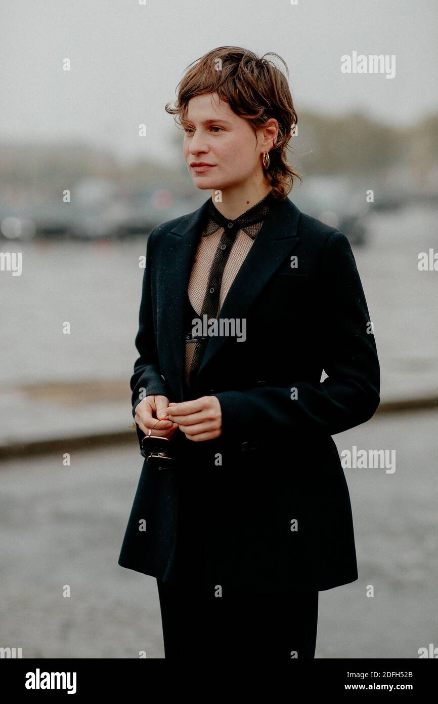 Street style, Heloise Letissier (Christine and the Queens) arriving at ...