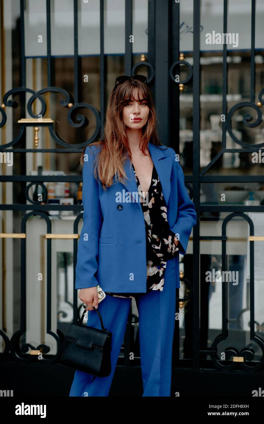 Street style, Mara Lafontan arriving at Victoria Tomas Spring Summer