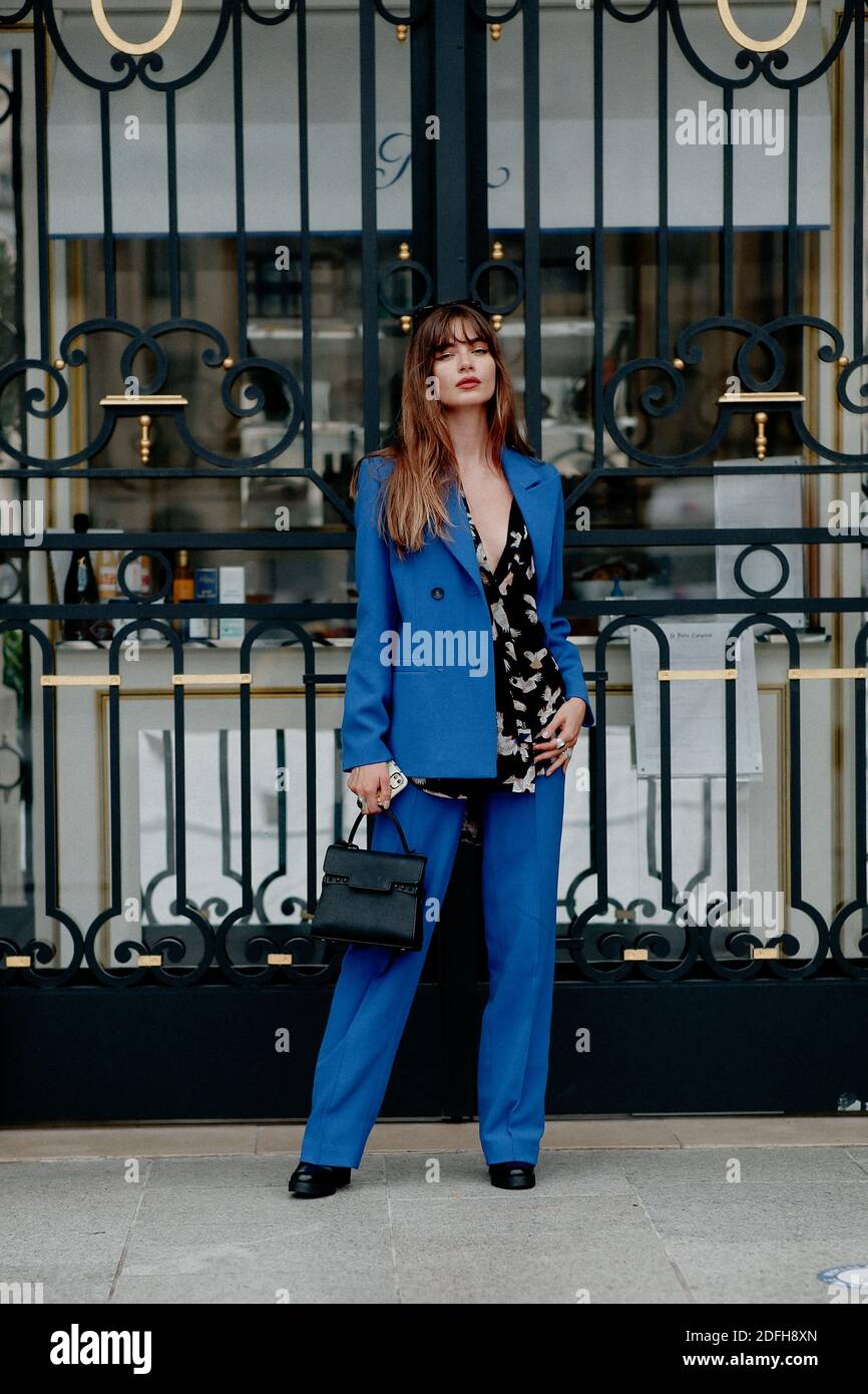 Street style, Mara Lafontan arriving at Victoria Tomas Spring Summer