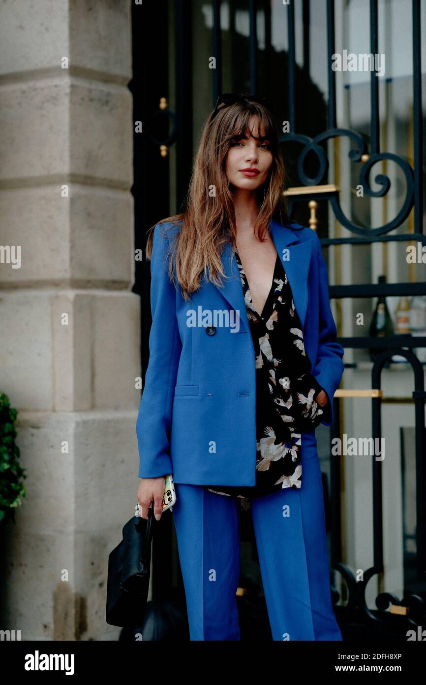 Street style, Mara Lafontan arriving at Victoria Tomas Spring Summer