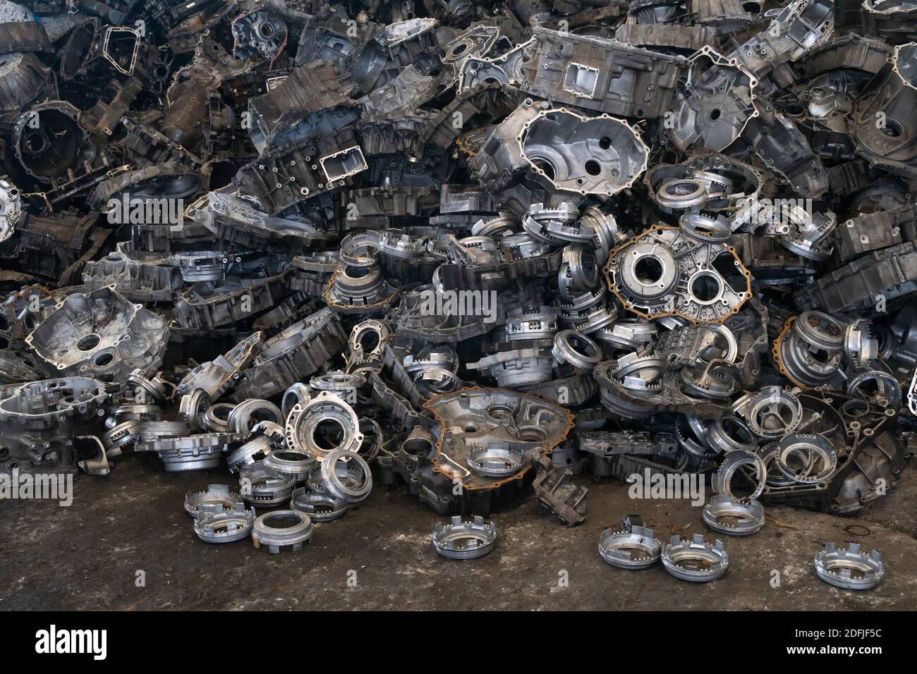 Aluminum engines, gearbox and transmission parts for recycling. Scrap