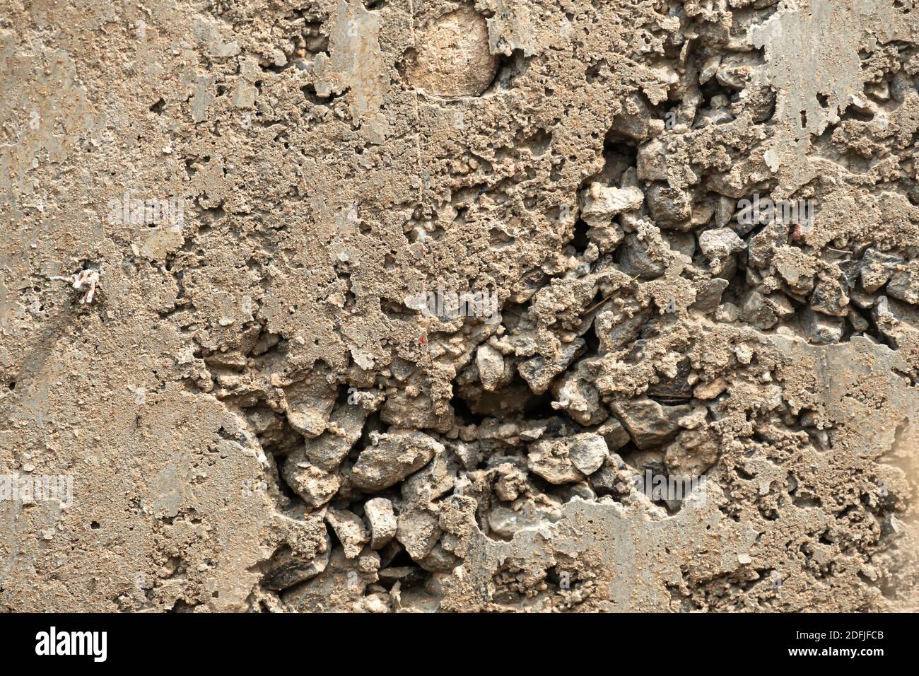 Cement & Concrete pour mistake. Honeycombs in Concrete - due to poor consolidation Stock Photo