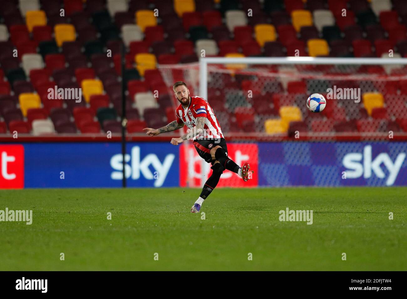 Brentford Community Stadium, London, UK. 5th Dec, 2020. English Football League Championship Football, Brentford FC versus Blackburn Rovers; Pontus Jansson of Brentford Credit: Action Plus Sports/Alamy Live News Stock Photo