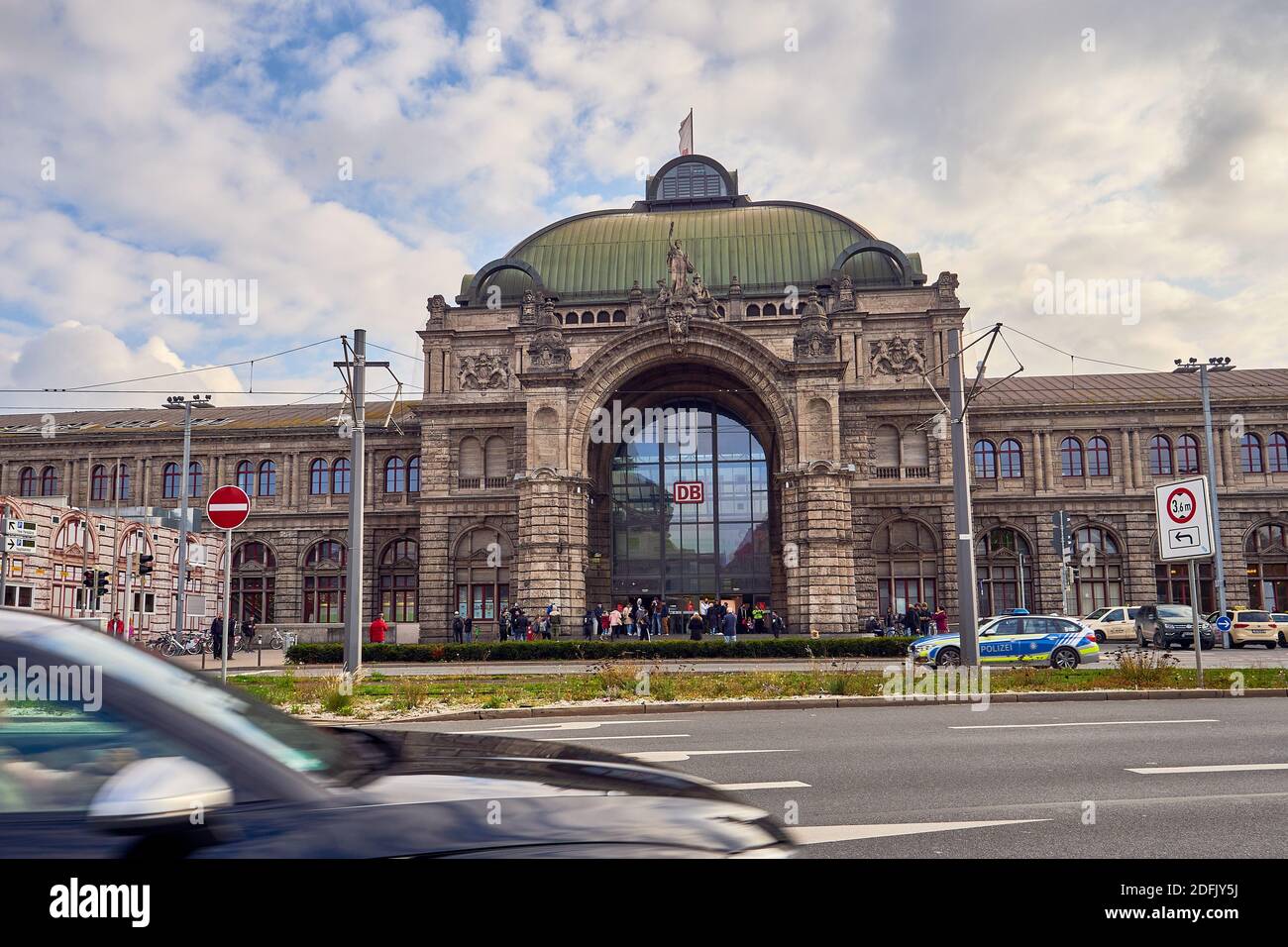 Nuremberg central train station hi-res stock photography and images - Alamy