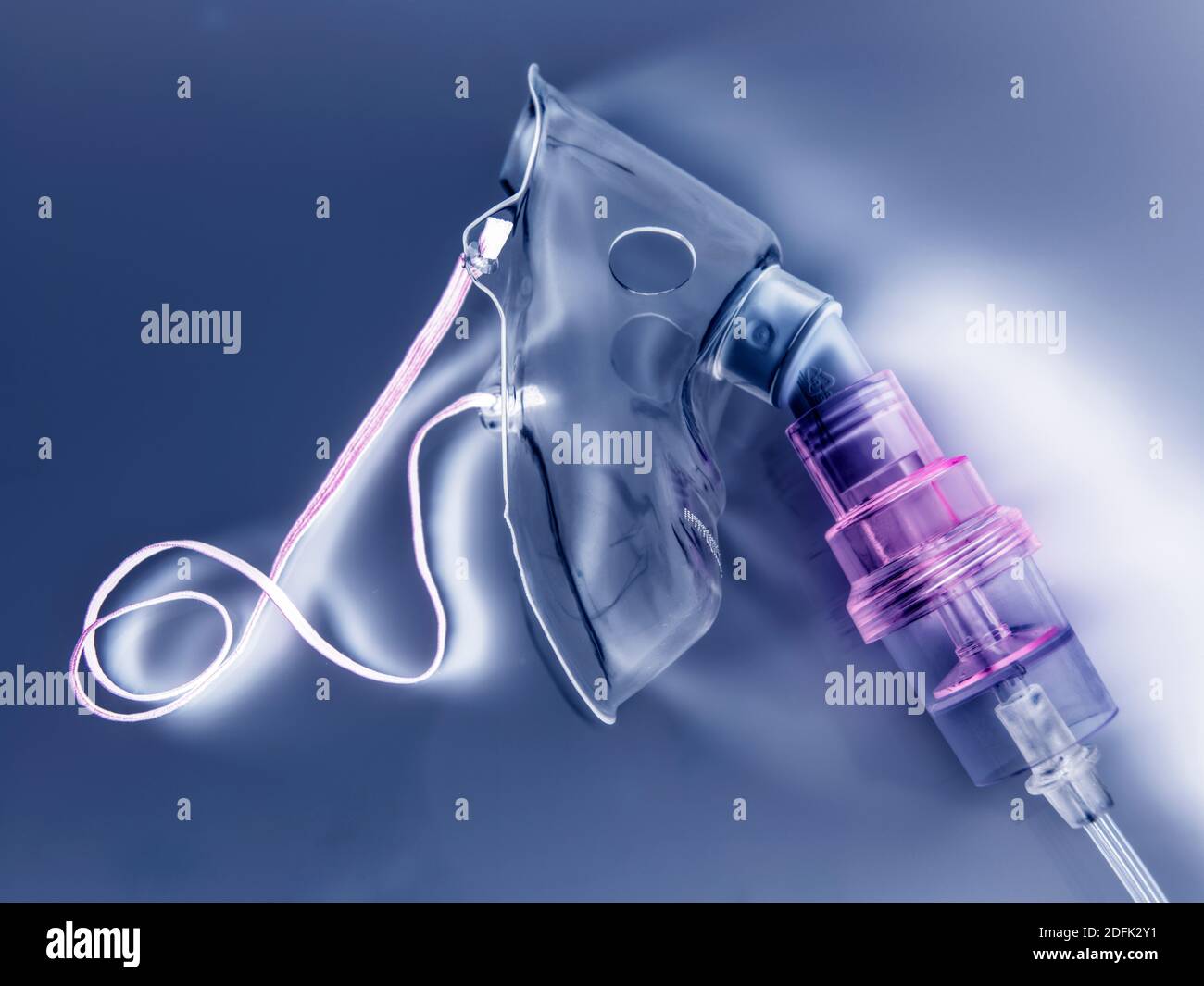 Oxygen mask hires stock photography and images Alamy