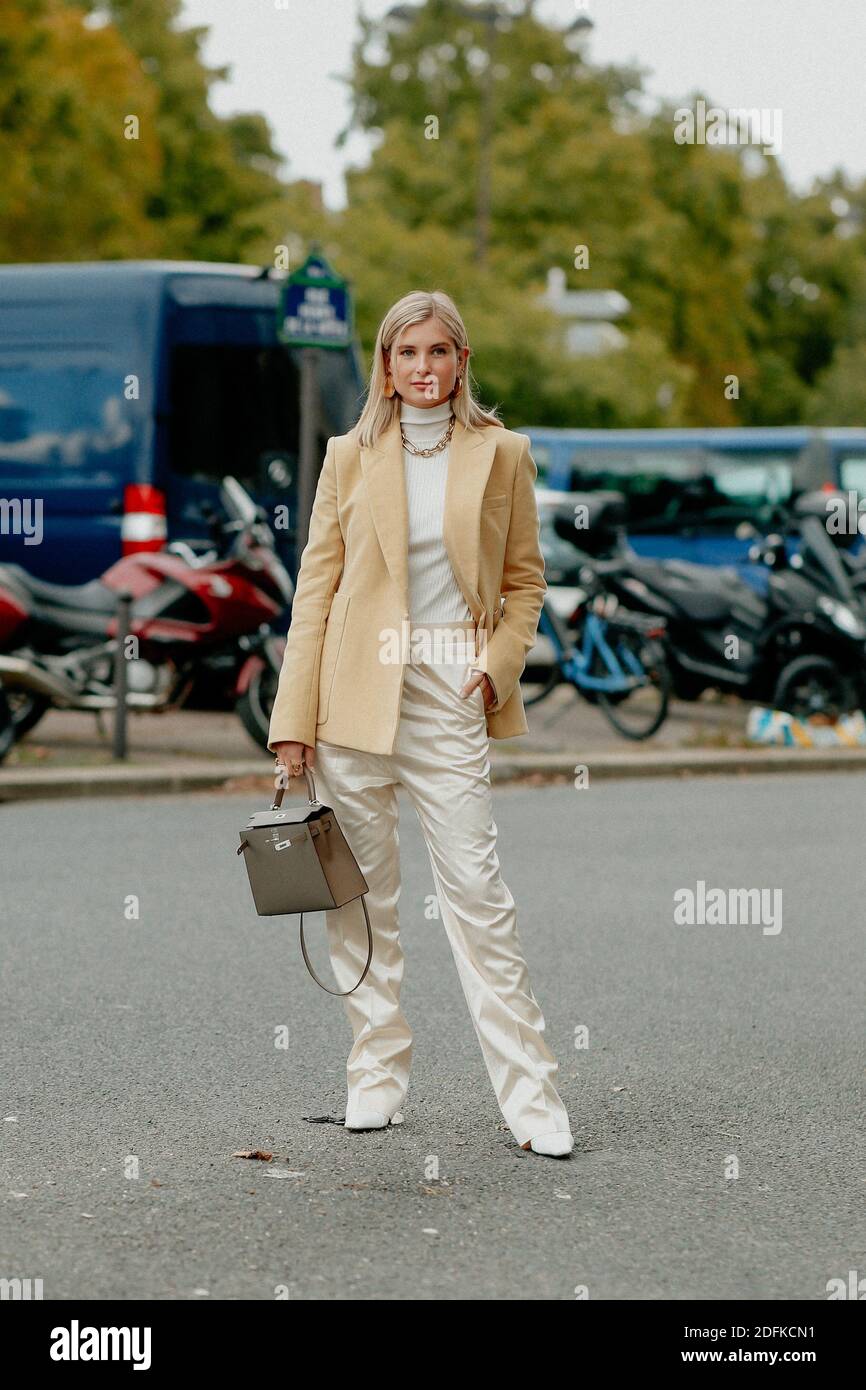 Street style, Xenia Adonts arriving at Hermes Spring Summer 2021 show, held  at Tennis Club de Paris, Paris, France, on October 2nd, 2020. Photo by  Marie-Paola Bertrand-Hillion/ABACAPRESS.COM Stock Photo - Alamy