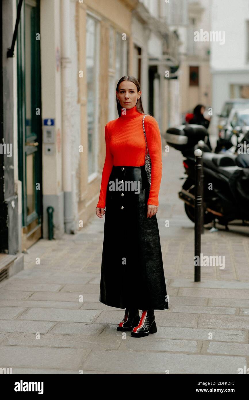 Street style, Alice Barbier (J aime tout chez toi) arriving at Paco Rabanne  Spring Summer 2021