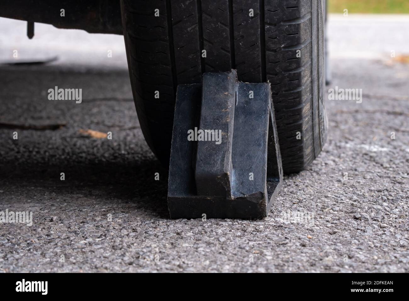 Wheel chock hires stock photography and images Alamy